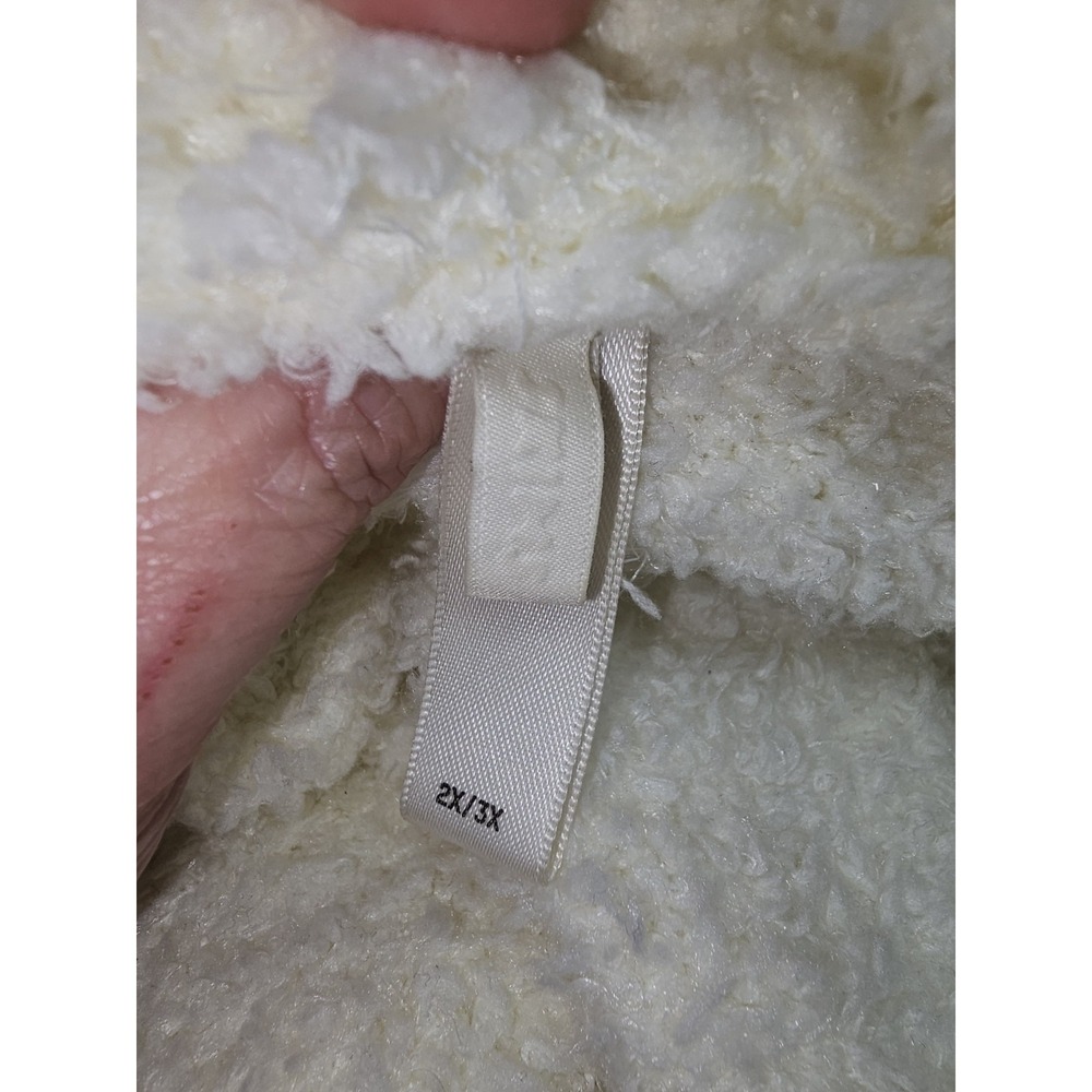 SKIMS Cozy Knit 3-Piece Boucle Lounge Set Bone Tank, Shorts And Robe Plus 2x-3x - Picture 5 of 11